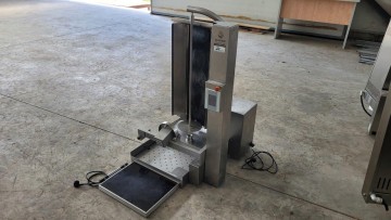 Robot automat pentru taiat kebab der gerat alkadur