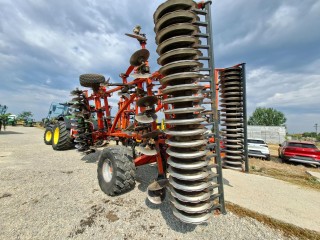 KUHN Performer 6000 cultivator cu discuri si dinti