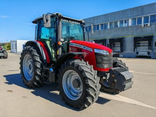 MASSEY FERGUSON MF 5713M CAB ESSENTIAL 4x4  TRACTOR AGRICOL