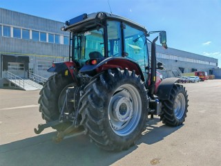 MASSEY FERGUSON MF 5713M CAB ESSENTIAL 4x4  TRACTOR AGRICOL